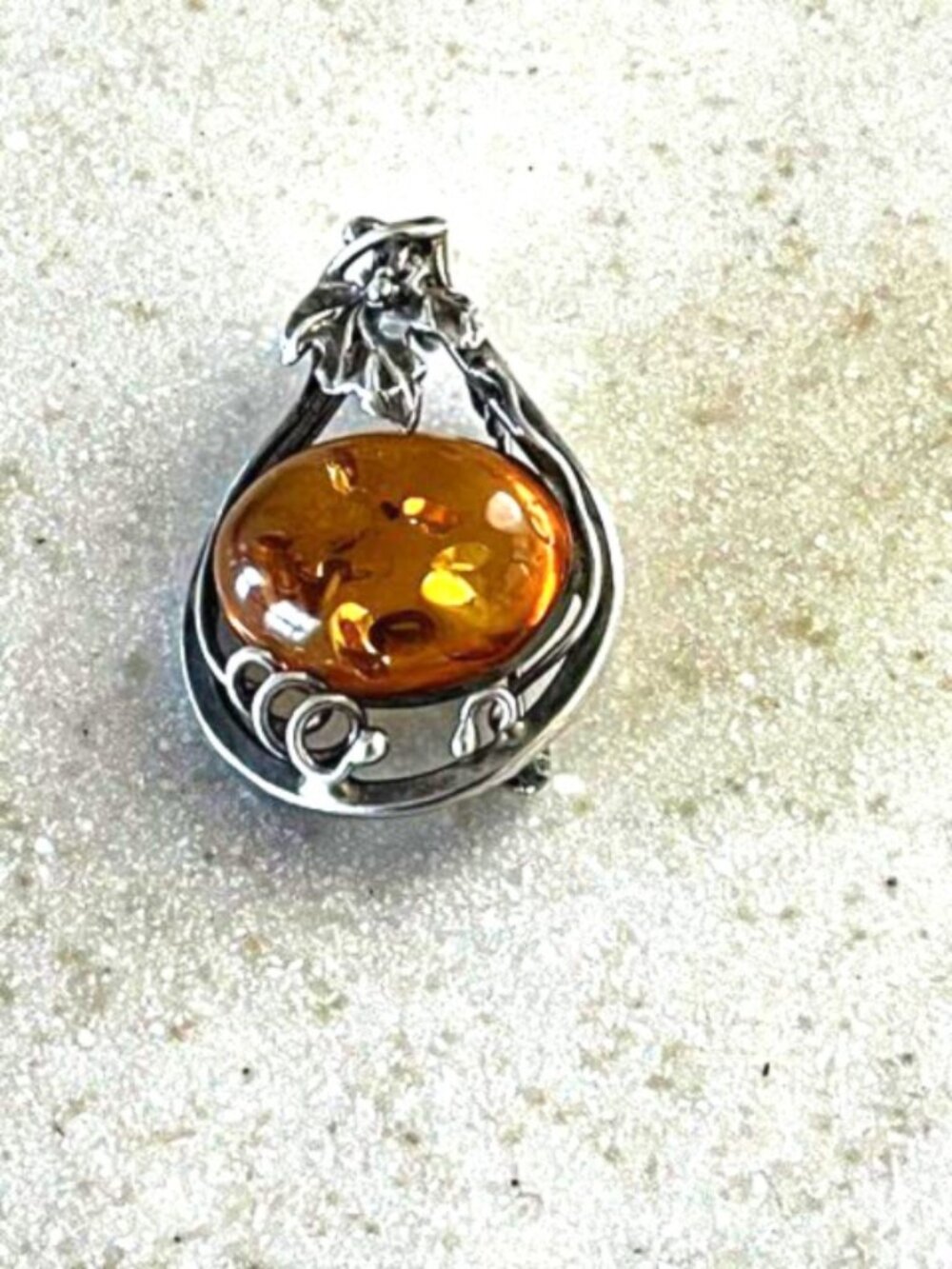 VINTAGE SILVER AND AMBER PENDANT